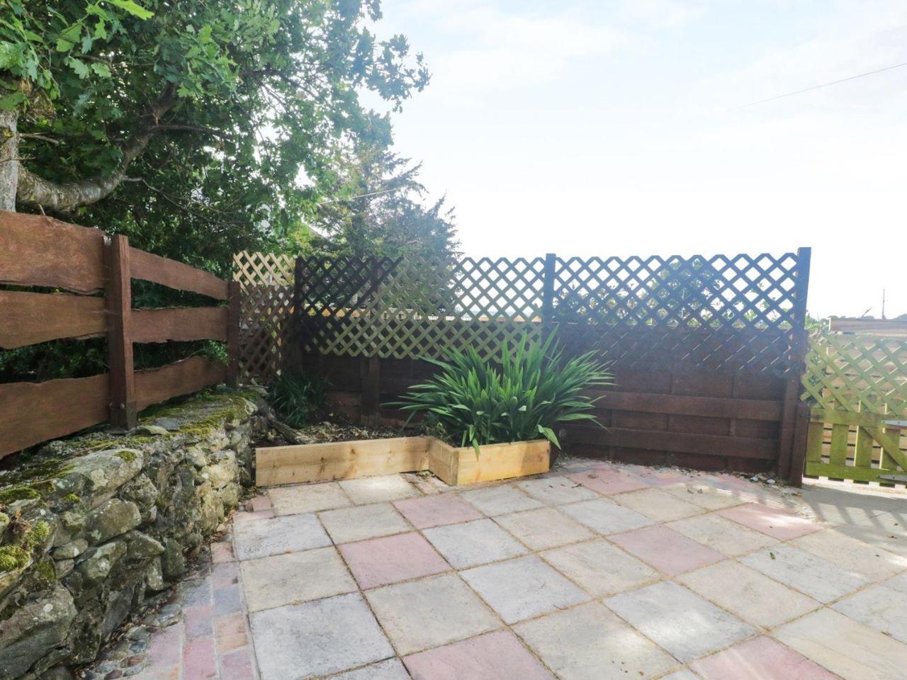 2 Ysgoldy Villa Bangor  Exterior photo